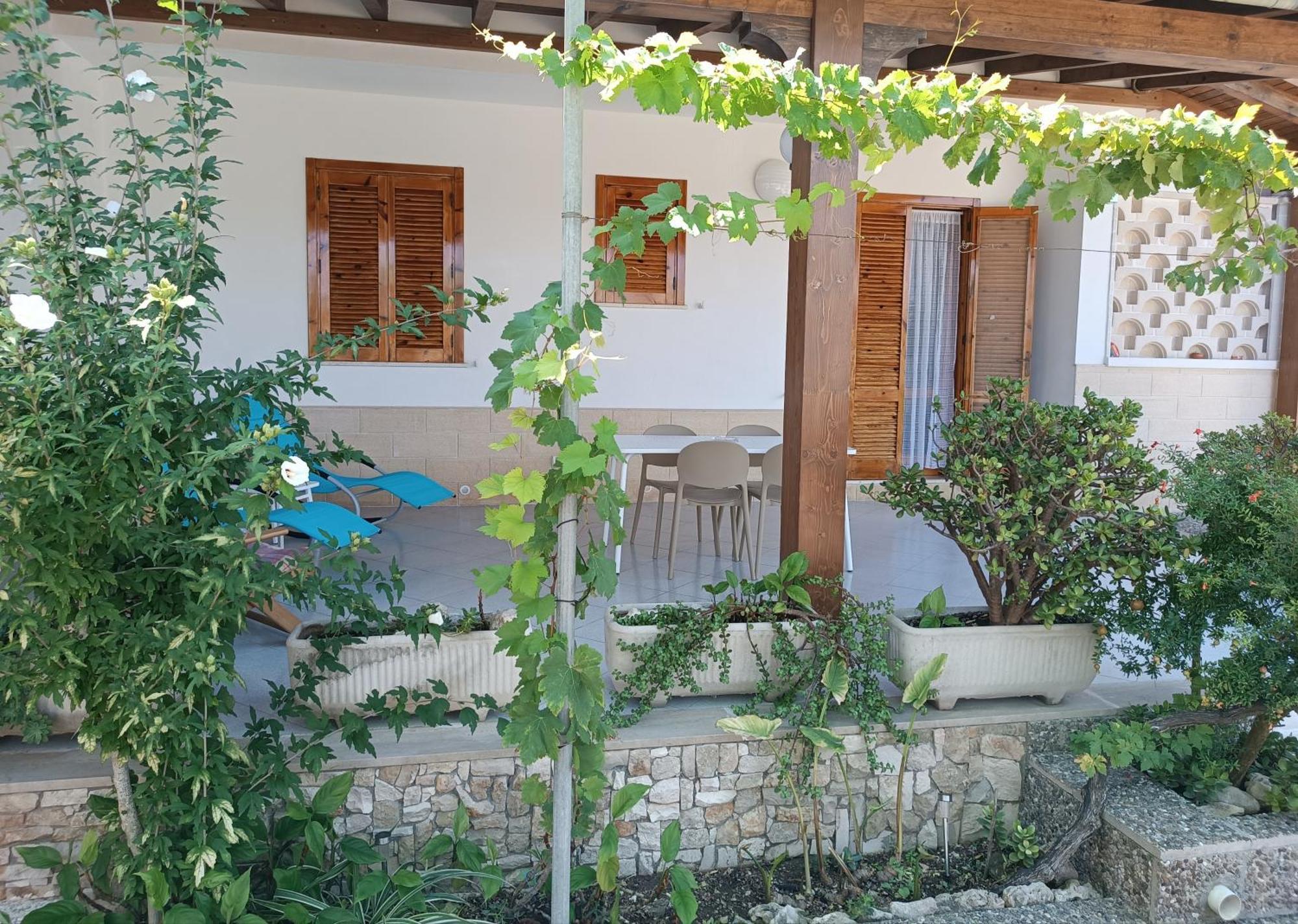 Il Giardino Di Sofia Charm And Comfort Apartment Torre dell'Orso Eksteriør bilde